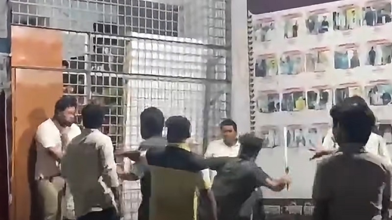 ছাত্রদলের ৩ নেতাসহ ৪ জনের ছাত্রত্ব বাতিলের সুপারিশ